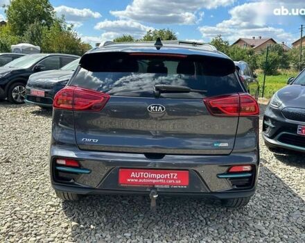 Киа Niro, объемом двигателя 0 л и пробегом 97 тыс. км за 22600 $, фото 11 на Automoto.ua