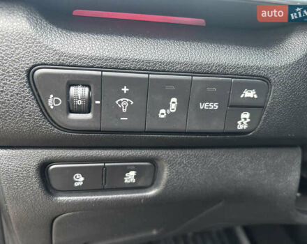 Кіа Niro, об'ємом двигуна 0 л та пробігом 117 тис. км за 19600 $, фото 29 на Automoto.ua