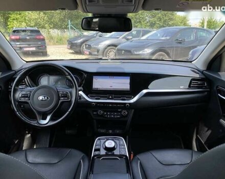 Киа Niro, объемом двигателя 0 л и пробегом 115 тыс. км за 20300 $, фото 26 на Automoto.ua