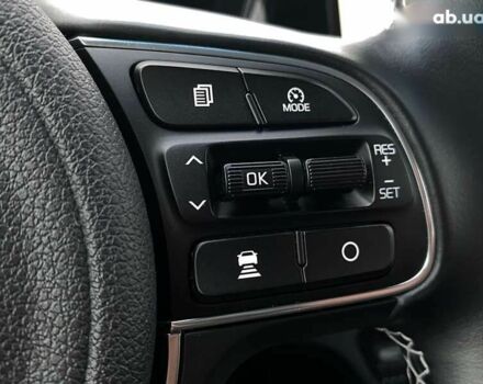 Кіа Niro, об'ємом двигуна 0 л та пробігом 96 тис. км за 19950 $, фото 9 на Automoto.ua