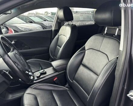Кіа Niro, об'ємом двигуна 0 л та пробігом 112 тис. км за 19999 $, фото 19 на Automoto.ua