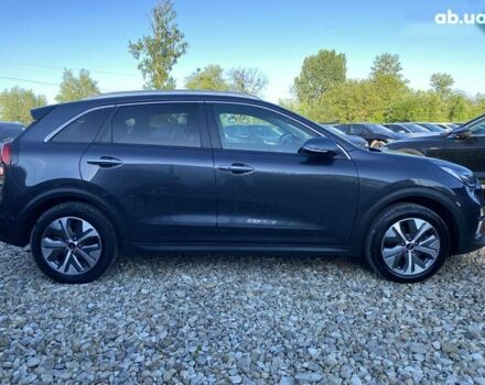 Киа Niro, объемом двигателя 0 л и пробегом 82 тыс. км за 22200 $, фото 26 на Automoto.ua