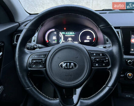 Киа Niro, объемом двигателя 0 л и пробегом 154 тыс. км за 19299 $, фото 16 на Automoto.ua