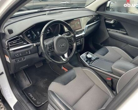 Киа Niro, объемом двигателя 0 л и пробегом 153 тыс. км за 17600 $, фото 19 на Automoto.ua