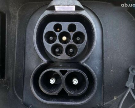 Кіа Niro, об'ємом двигуна 0 л та пробігом 123 тис. км за 20700 $, фото 20 на Automoto.ua