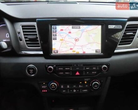 Кіа Niro, об'ємом двигуна 0 л та пробігом 105 тис. км за 19200 $, фото 1 на Automoto.ua