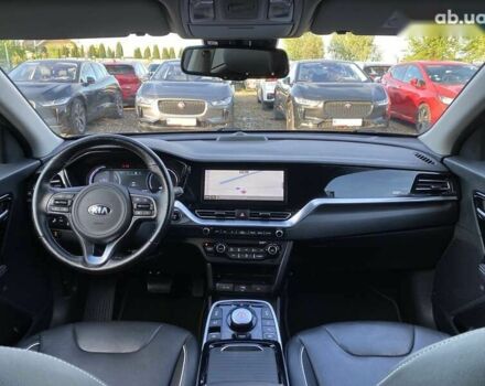 Киа Niro, объемом двигателя 0 л и пробегом 88 тыс. км за 22900 $, фото 2 на Automoto.ua