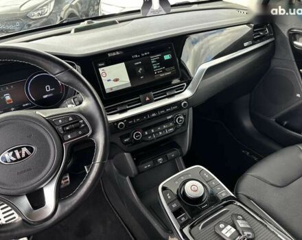Кіа Niro, об'ємом двигуна 0 л та пробігом 95 тис. км за 20450 $, фото 17 на Automoto.ua