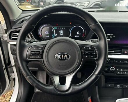Киа Niro, объемом двигателя 0 л и пробегом 124 тыс. км за 20400 $, фото 22 на Automoto.ua