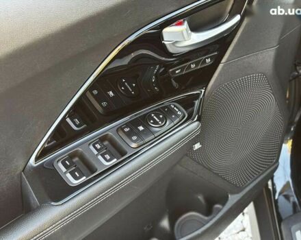 Киа Niro, объемом двигателя 0 л и пробегом 112 тыс. км за 19999 $, фото 17 на Automoto.ua