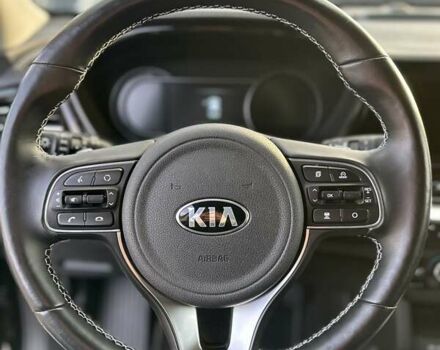 Киа Niro, объемом двигателя 0 л и пробегом 114 тыс. км за 21900 $, фото 5 на Automoto.ua