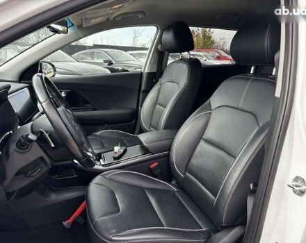 Киа Niro, объемом двигателя 0 л и пробегом 141 тыс. км за 19300 $, фото 25 на Automoto.ua