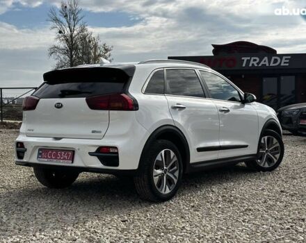 Киа Niro, объемом двигателя 0 л и пробегом 141 тыс. км за 19300 $, фото 14 на Automoto.ua