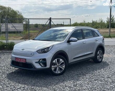 Киа Niro, объемом двигателя 0 л и пробегом 109 тыс. км за 19999 $, фото 2 на Automoto.ua