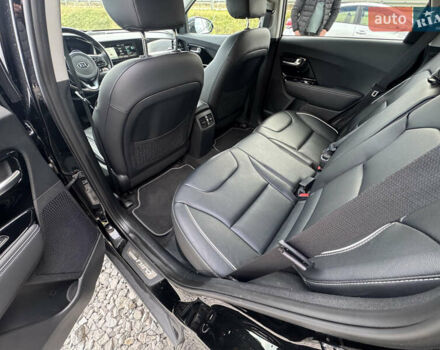 Кіа Niro, об'ємом двигуна 0 л та пробігом 164 тис. км за 18900 $, фото 46 на Automoto.ua