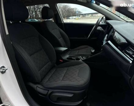 Киа Niro, объемом двигателя 0 л и пробегом 136 тыс. км за 18390 $, фото 12 на Automoto.ua