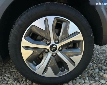 Киа Niro, объемом двигателя 0 л и пробегом 68 тыс. км за 24200 $, фото 28 на Automoto.ua