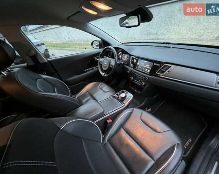 Киа Niro, объемом двигателя 0 л и пробегом 154 тыс. км за 19299 $, фото 29 на Automoto.ua