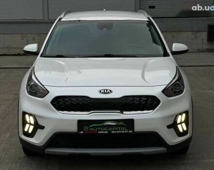 Киа Niro, объемом двигателя 0 л и пробегом 136 тыс. км за 18390 $, фото 3 на Automoto.ua