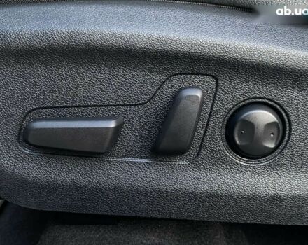 Киа Niro, объемом двигателя 0 л и пробегом 106 тыс. км за 21900 $, фото 11 на Automoto.ua