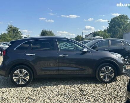 Киа Niro, объемом двигателя 0 л и пробегом 76 тыс. км за 21700 $, фото 7 на Automoto.ua