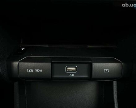 Киа Niro, объемом двигателя 0 л и пробегом 68 тыс. км за 24200 $, фото 12 на Automoto.ua