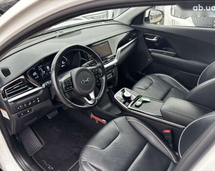 Киа Niro, объемом двигателя 0 л и пробегом 124 тыс. км за 20400 $, фото 18 на Automoto.ua