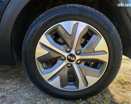 Кіа Niro, об'ємом двигуна 0 л та пробігом 97 тис. км за 20950 $, фото 25 на Automoto.ua