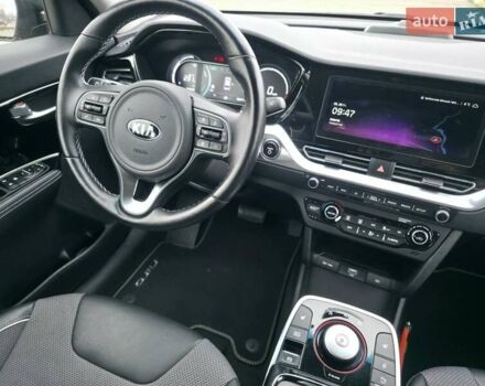 Кіа Niro, об'ємом двигуна 0 л та пробігом 96 тис. км за 19500 $, фото 21 на Automoto.ua