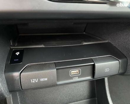 Киа Niro, объемом двигателя 0 л и пробегом 74 тыс. км за 20700 $, фото 12 на Automoto.ua