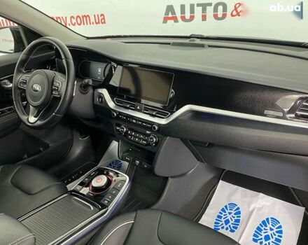 Киа Niro, объемом двигателя 0 л и пробегом 70 тыс. км за 22350 $, фото 11 на Automoto.ua
