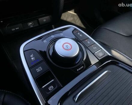 Кіа Niro, об'ємом двигуна 0 л та пробігом 131 тис. км за 21500 $, фото 6 на Automoto.ua