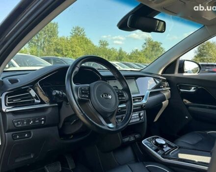 Киа Niro, объемом двигателя 0 л и пробегом 76 тыс. км за 21700 $, фото 18 на Automoto.ua