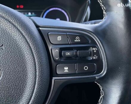 Кіа Niro, об'ємом двигуна 0 л та пробігом 88 тис. км за 21900 $, фото 4 на Automoto.ua
