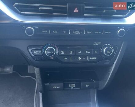 Кіа Niro, об'ємом двигуна 0 л та пробігом 93 тис. км за 18950 $, фото 29 на Automoto.ua
