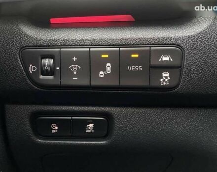 Кіа Niro, об'ємом двигуна 0 л та пробігом 123 тис. км за 20700 $, фото 5 на Automoto.ua