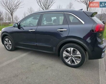 Кіа Niro, об'ємом двигуна 0 л та пробігом 96 тис. км за 19500 $, фото 9 на Automoto.ua