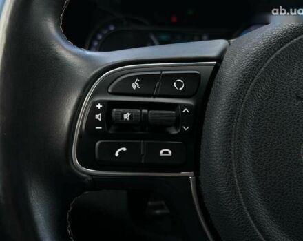 Киа Niro, объемом двигателя 0 л и пробегом 97 тыс. км за 22600 $, фото 26 на Automoto.ua