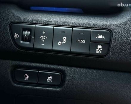 Кіа Niro, об'ємом двигуна 0 л та пробігом 62 тис. км за 23400 $, фото 5 на Automoto.ua