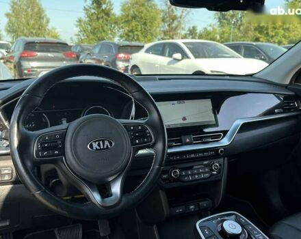 Киа Niro, объемом двигателя 0 л и пробегом 76 тыс. км за 21700 $, фото 19 на Automoto.ua