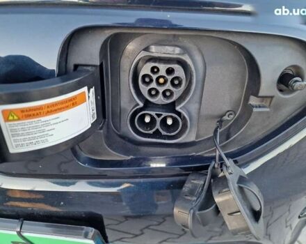 Кіа Niro, об'ємом двигуна 0 л та пробігом 118 тис. км за 17900 $, фото 8 на Automoto.ua