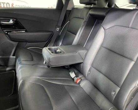 Кіа Niro, об'ємом двигуна 0 л та пробігом 100 тис. км за 20950 $, фото 10 на Automoto.ua
