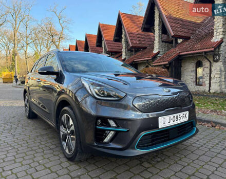 Кіа Niro, об'ємом двигуна 0 л та пробігом 141 тис. км за 18499 $, фото 13 на Automoto.ua