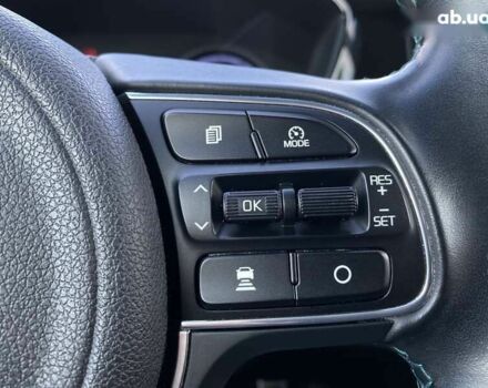 Киа Niro, объемом двигателя 0 л и пробегом 75 тыс. км за 23900 $, фото 3 на Automoto.ua