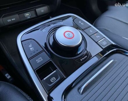 Кіа Niro, об'ємом двигуна 0 л та пробігом 83 тис. км за 23200 $, фото 10 на Automoto.ua