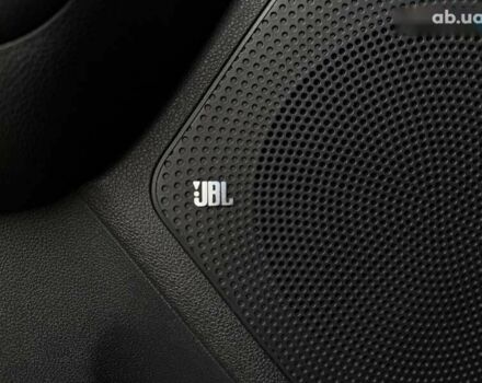 Киа Niro, объемом двигателя 0 л и пробегом 69 тыс. км за 22200 $, фото 4 на Automoto.ua