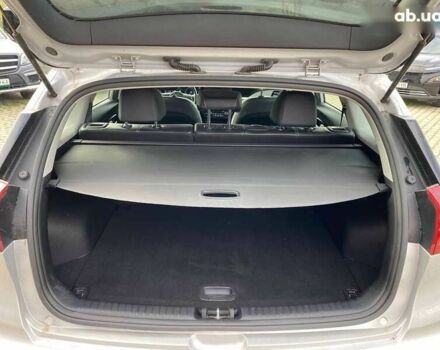 Кіа Niro, об'ємом двигуна 0 л та пробігом 82 тис. км за 18900 $, фото 26 на Automoto.ua