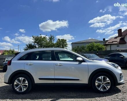 Киа Niro, объемом двигателя 0 л и пробегом 30 тыс. км за 20323 $, фото 8 на Automoto.ua