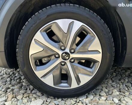 Киа Niro, объемом двигателя 0 л и пробегом 115 тыс. км за 20300 $, фото 21 на Automoto.ua