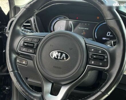 Киа Niro, объемом двигателя 0 л и пробегом 110 тыс. км за 20999 $, фото 21 на Automoto.ua